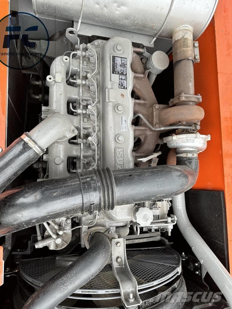 Hitachi ZX 200 履带挖掘机