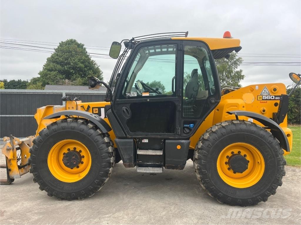 JCB 560-80 伸缩臂叉装车|叉装车