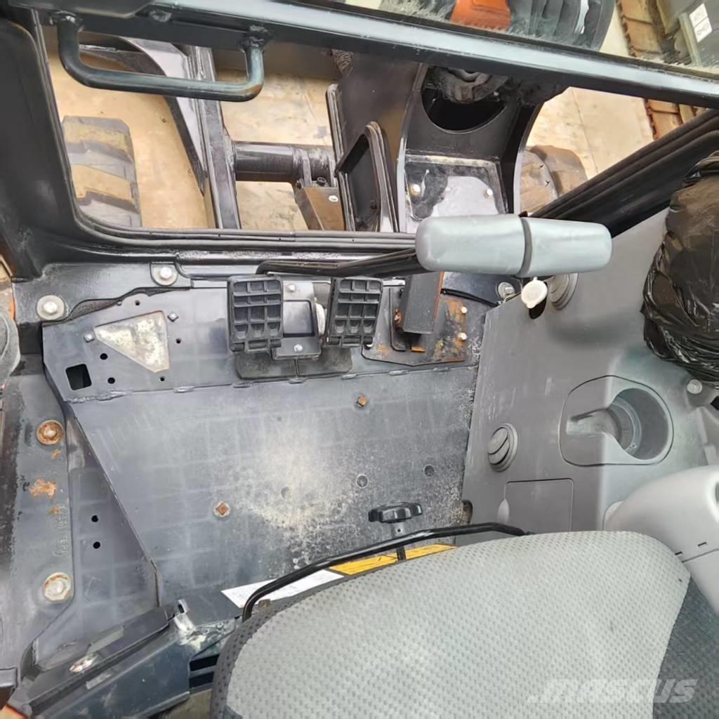 Hitachi ZX 55 UR 小型挖掘机