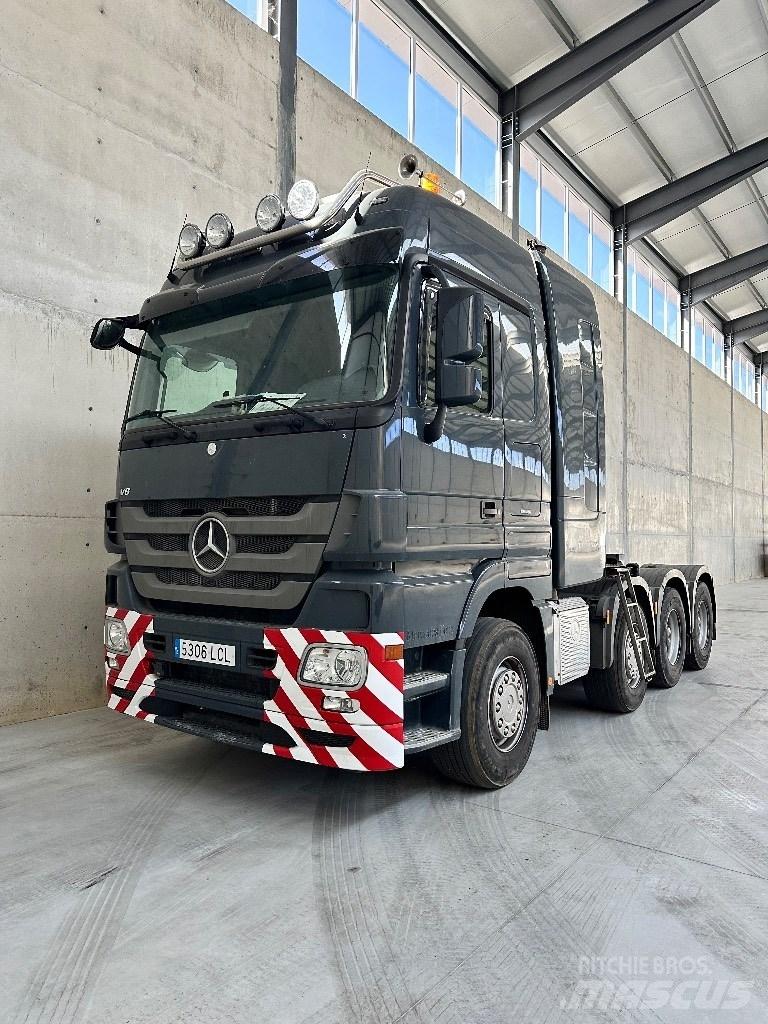 Mercedes-Benz 4165 S 牵引车