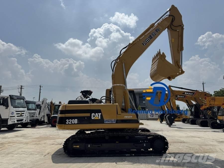 CAT 320 BL 履带挖掘机