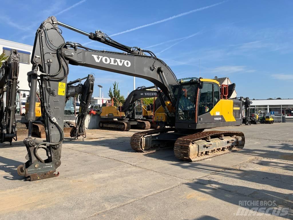 Volvo EC220EL 履带挖掘机