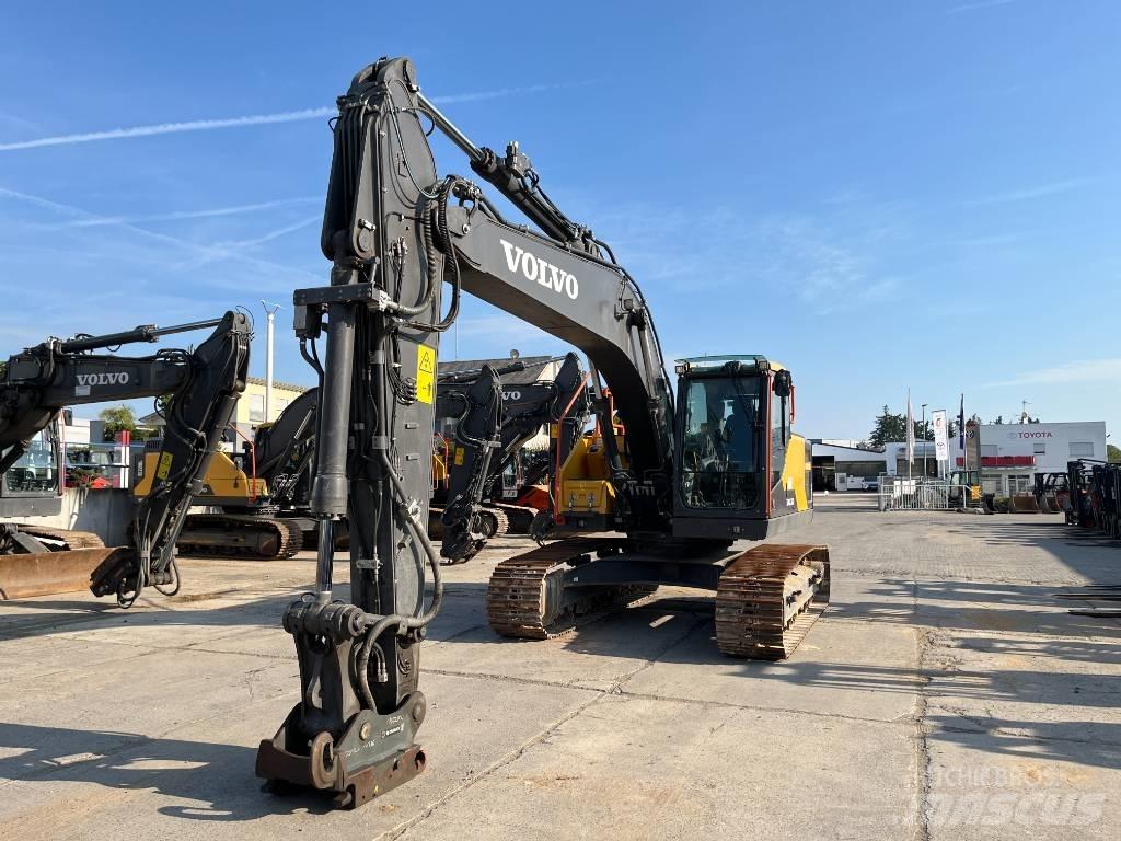 Volvo EC220EL 履带挖掘机
