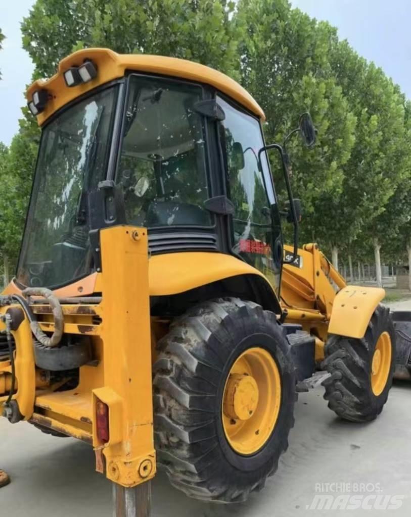 JCB 4 CX 反铲装载机
