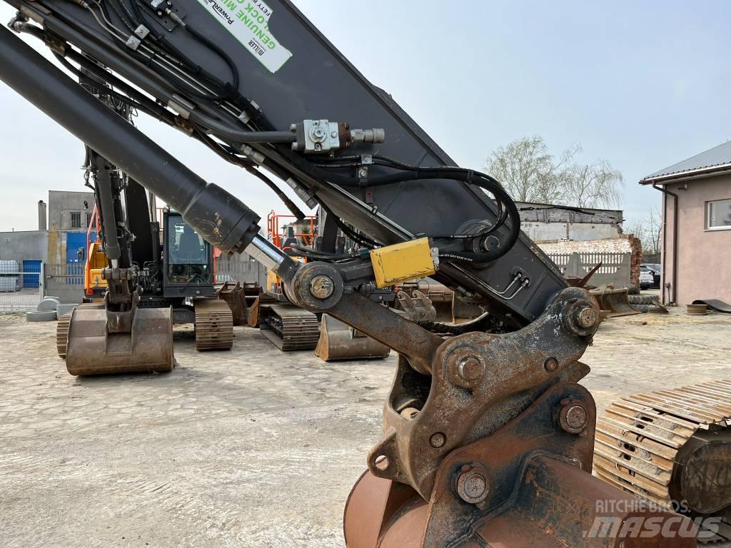 Volvo EC 220 E 履带挖掘机