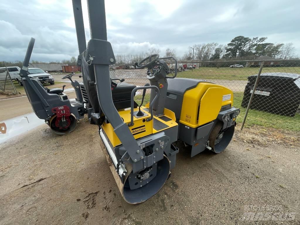 Dynapac CC 1200 双轮压路机