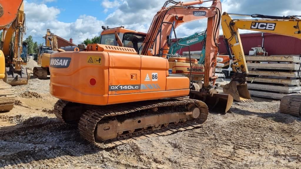 Doosan DX 140 LC-3 履带挖掘机