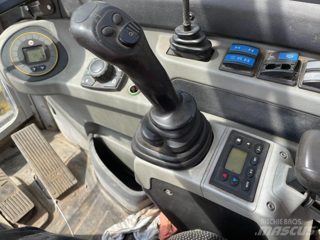 Wacker Neuson EW 100 轮式挖掘机