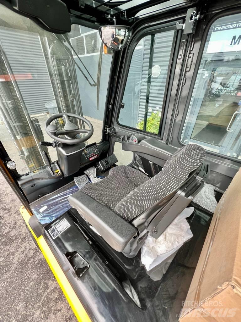 Hyundai 35B-9U 电动叉车