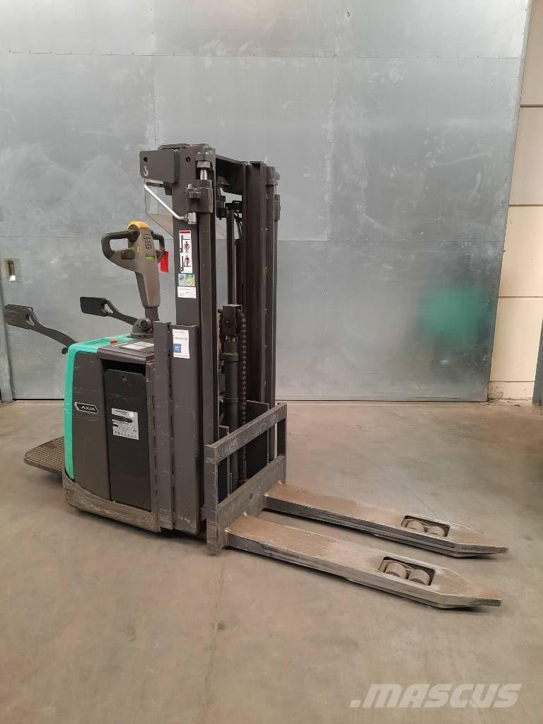 Mitsubishi SBV16P 行走式堆垛机