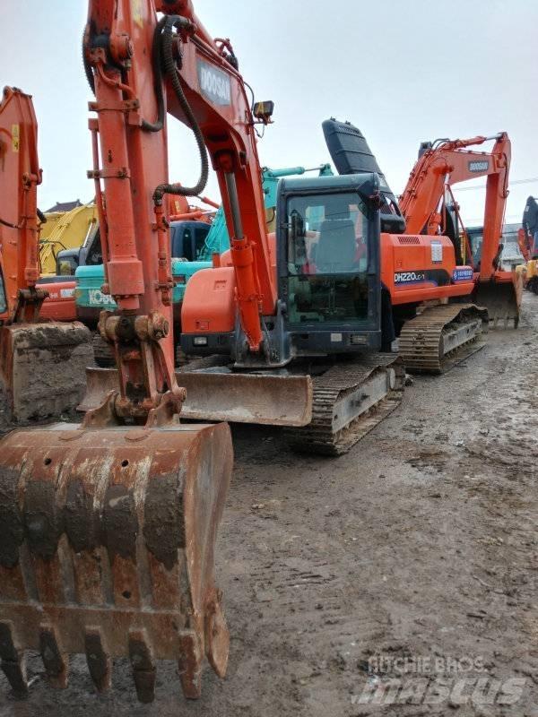 Doosan DH 80 中型挖掘机