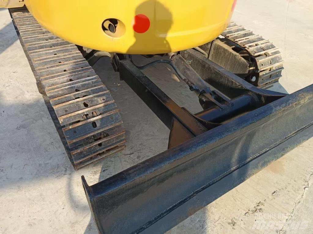 CAT 303 E CR 履带挖掘机