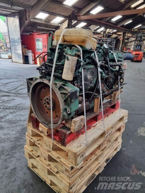 Volvo D6B 发动机