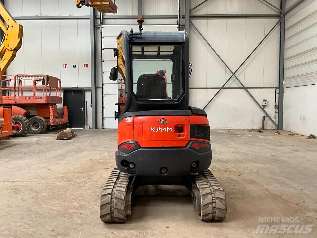 Kubota U 27-4 小型挖掘机
