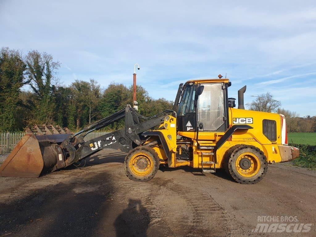 JCB 437 HT 轮式装载机