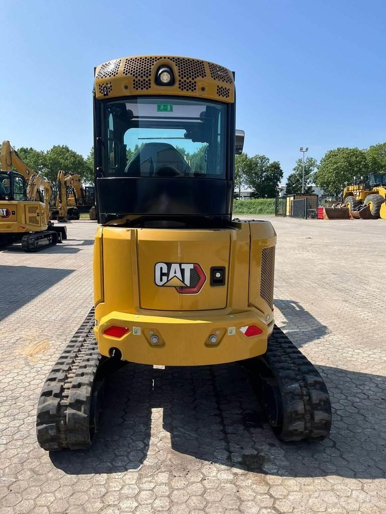 CAT 303.5 小型挖掘机