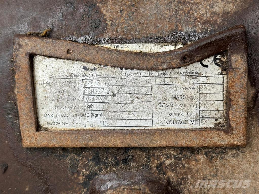 CAT 326F L 履带挖掘机