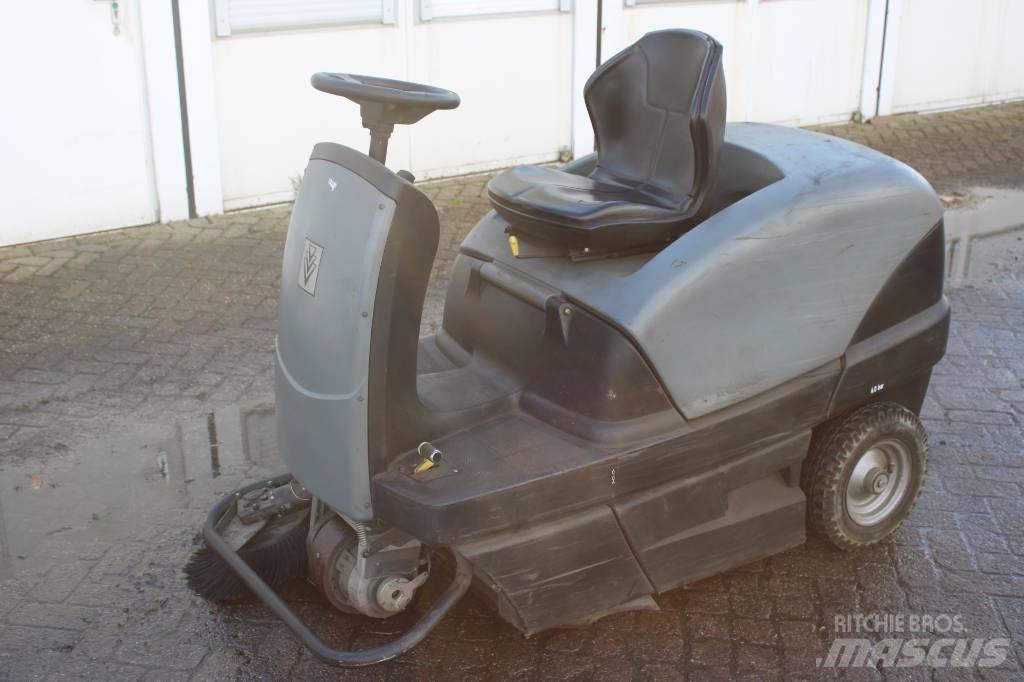 Kärcher KM 100/100 扫地机