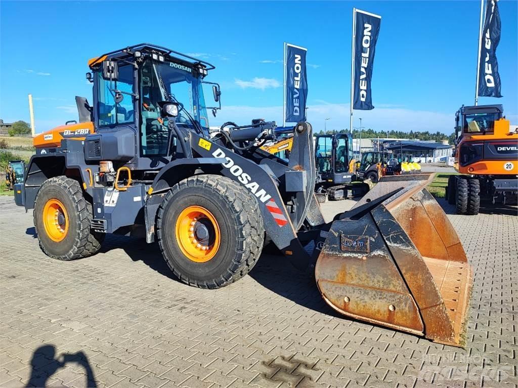 Doosan DL280-7 轮式装载机