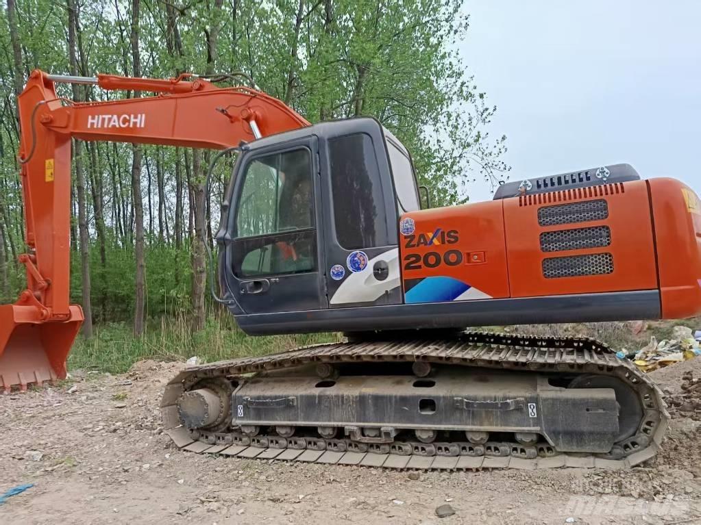 Hitachi ZX200 履带挖掘机