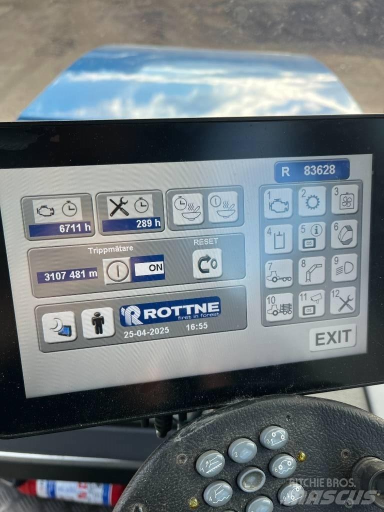 Rottne F15D 集运机