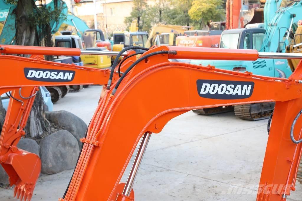 Doosan DH 60-7 小型挖掘机