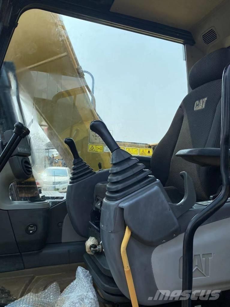 CAT 313 D 履带挖掘机