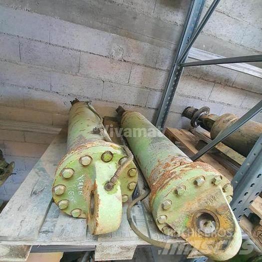 Terex 33-40 - 运输工具-其他