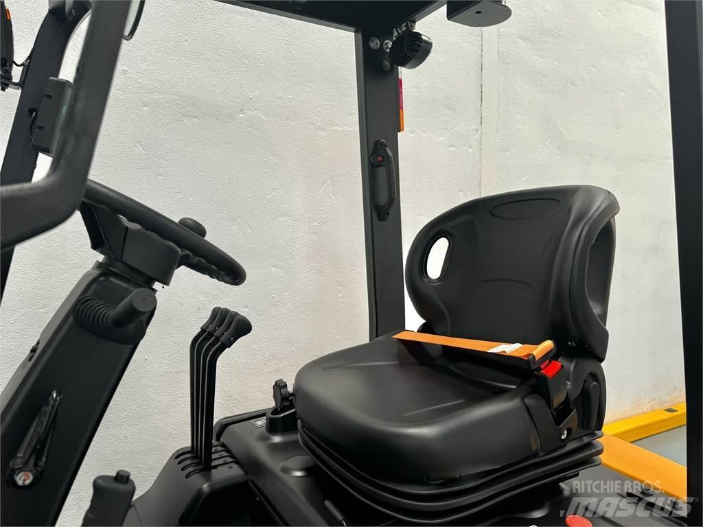  CPD18TVL 电动叉车