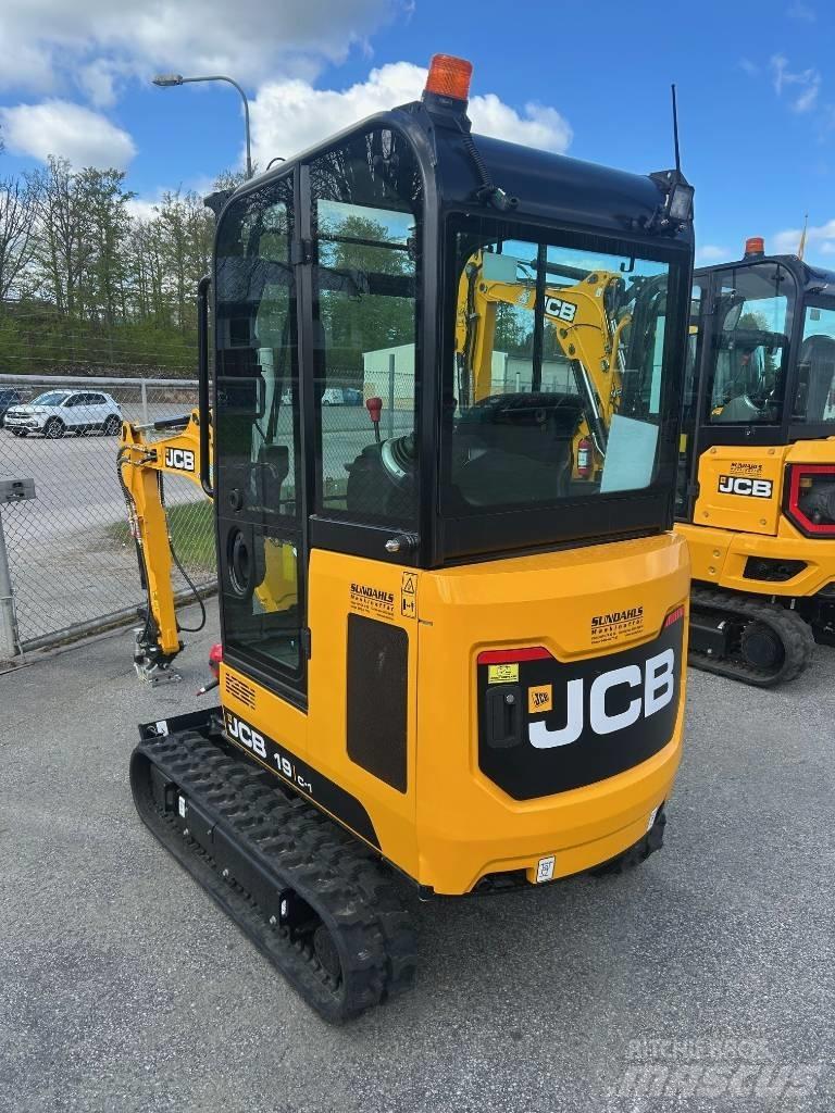 JCB 19 C 小型挖掘机
