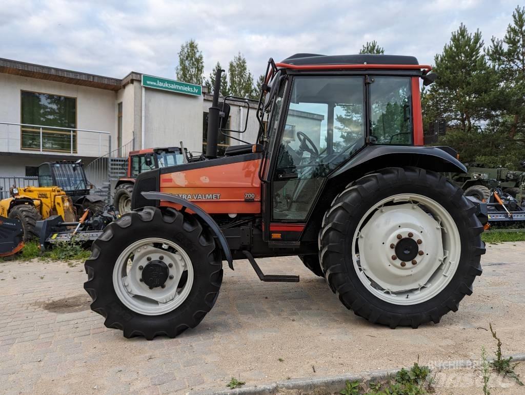 Valtra Valmet 700 拖拉机/农用车
