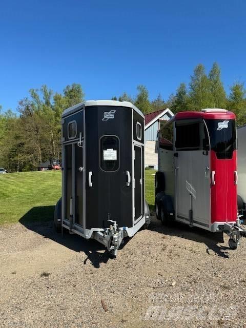 Ifor Williams HB 506 牲畜运输半挂车