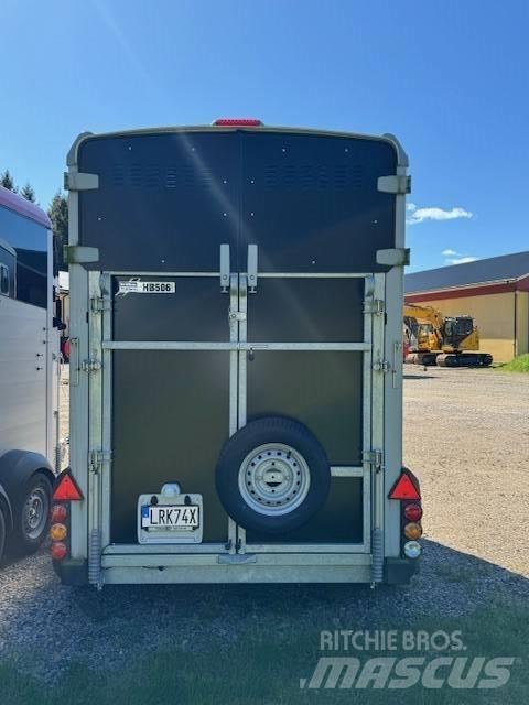 Ifor Williams HB 506 牲畜运输半挂车