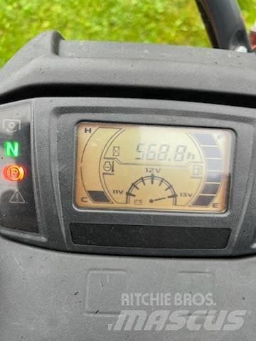 Kubota ZD 1211 骑乘式割草机