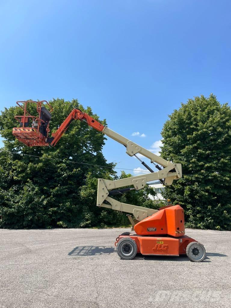 JLG E 400 AJPN 曲臂高空工作平台
