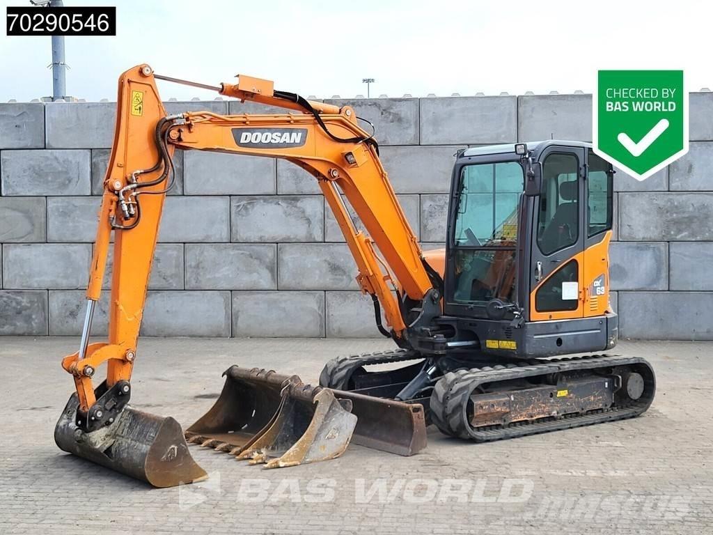 Doosan DX63-3 小型挖掘机