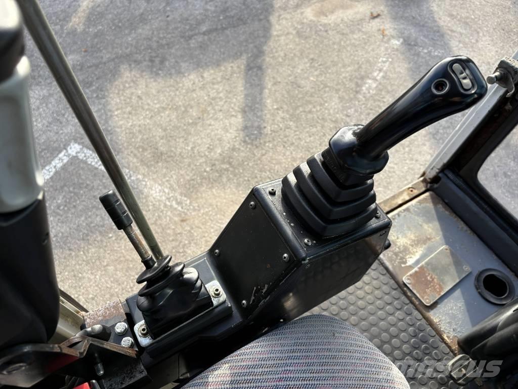 Terex MHL 320 工业挖掘机
