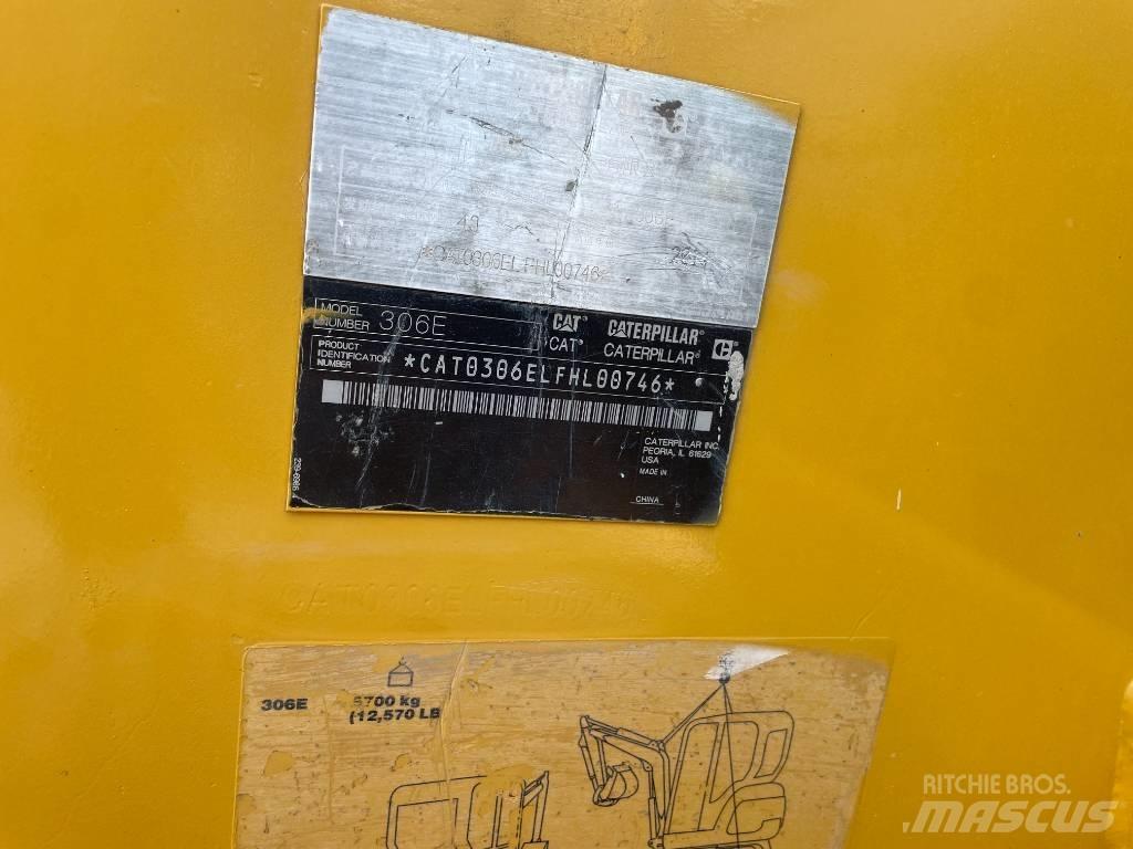 CAT 306E2 小型挖掘机