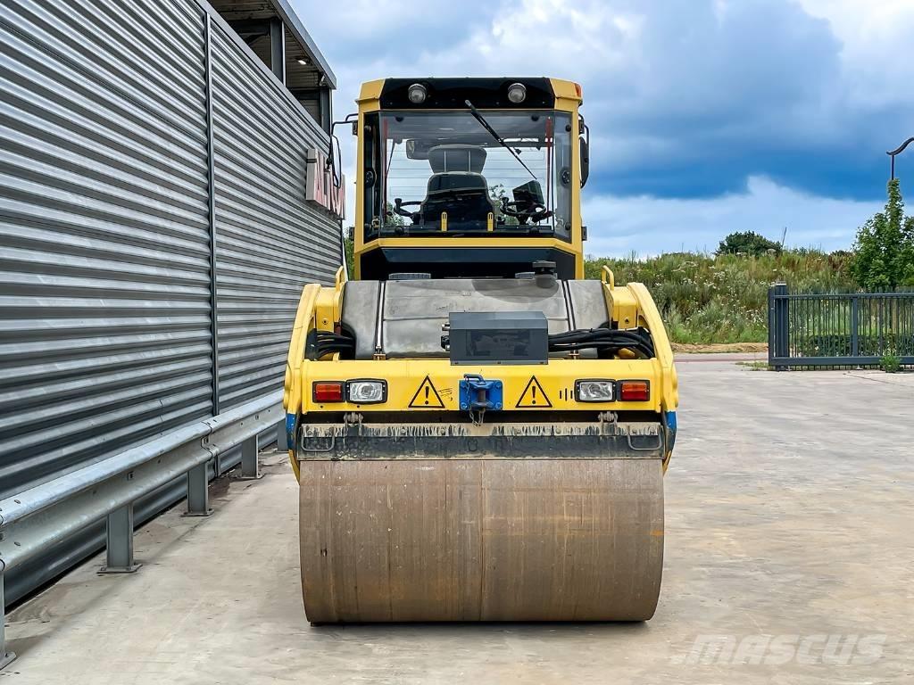 Bomag BW 154 AD-4 双轮压路机