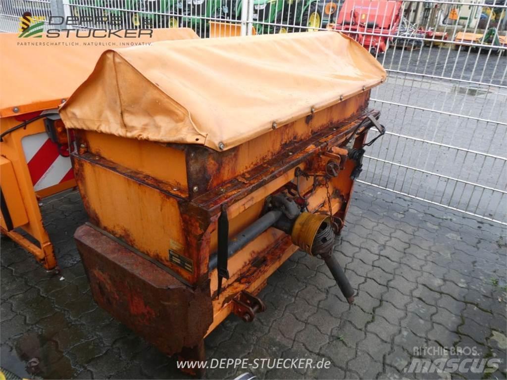 Rauch UKS 120 融雪撒布机