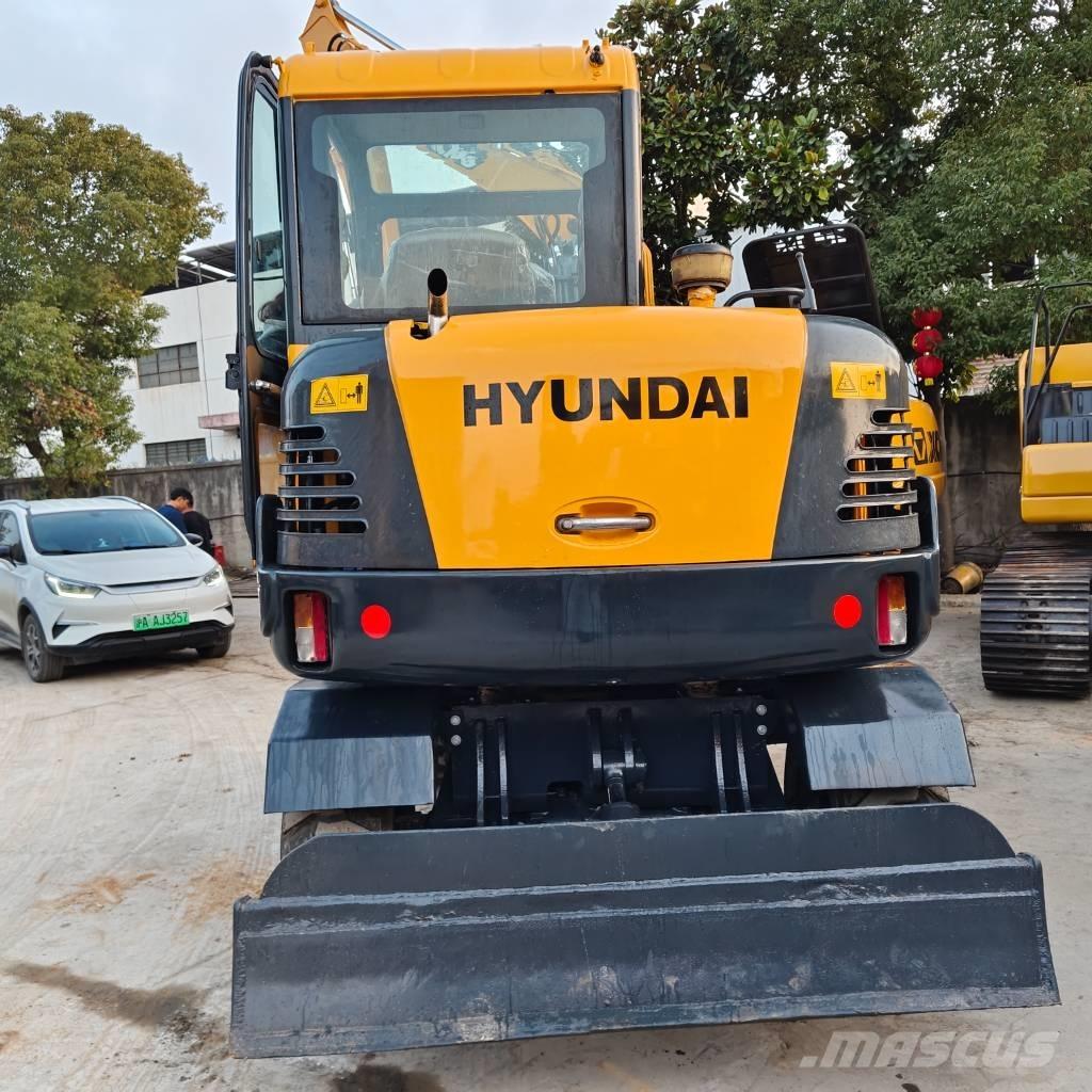 Hyundai 60 W VS 轮式挖掘机