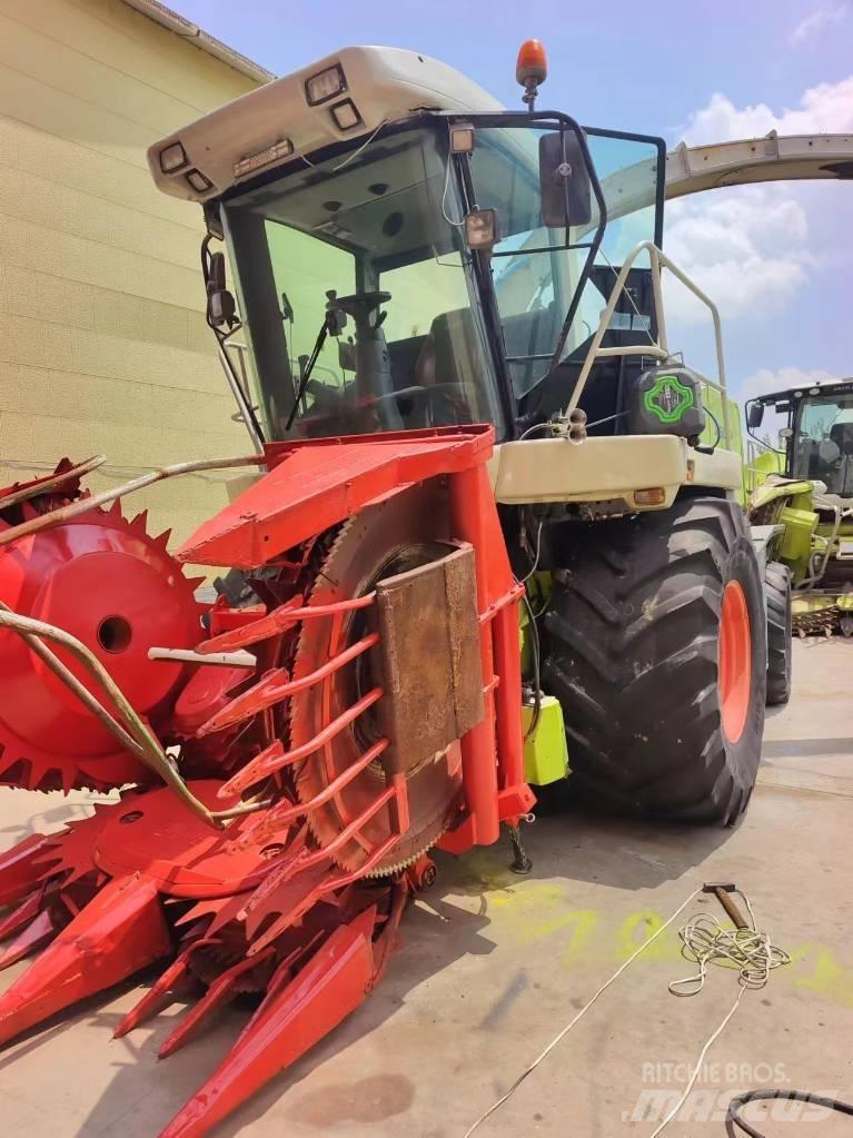 CLAAS Jaguar 870 自走式青贮饲料收割机