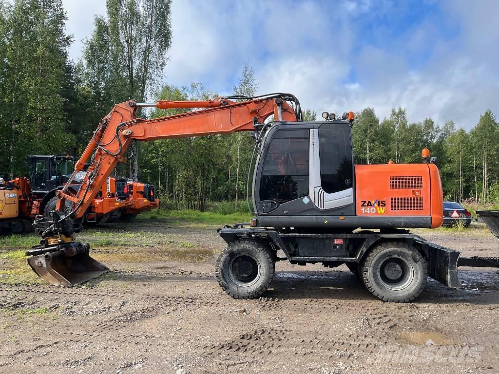 Hitachi ZX140W-3 轮式挖掘机