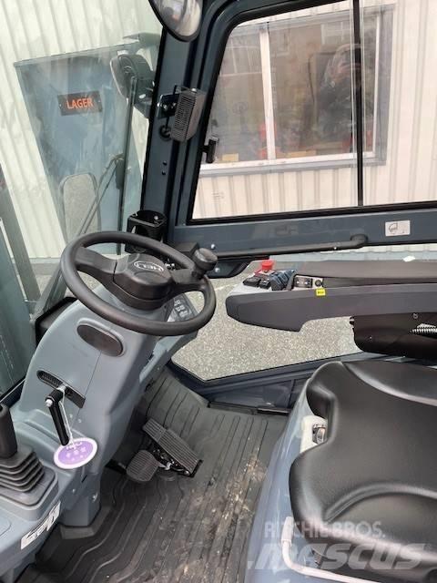 Heli CPD 35 电动叉车