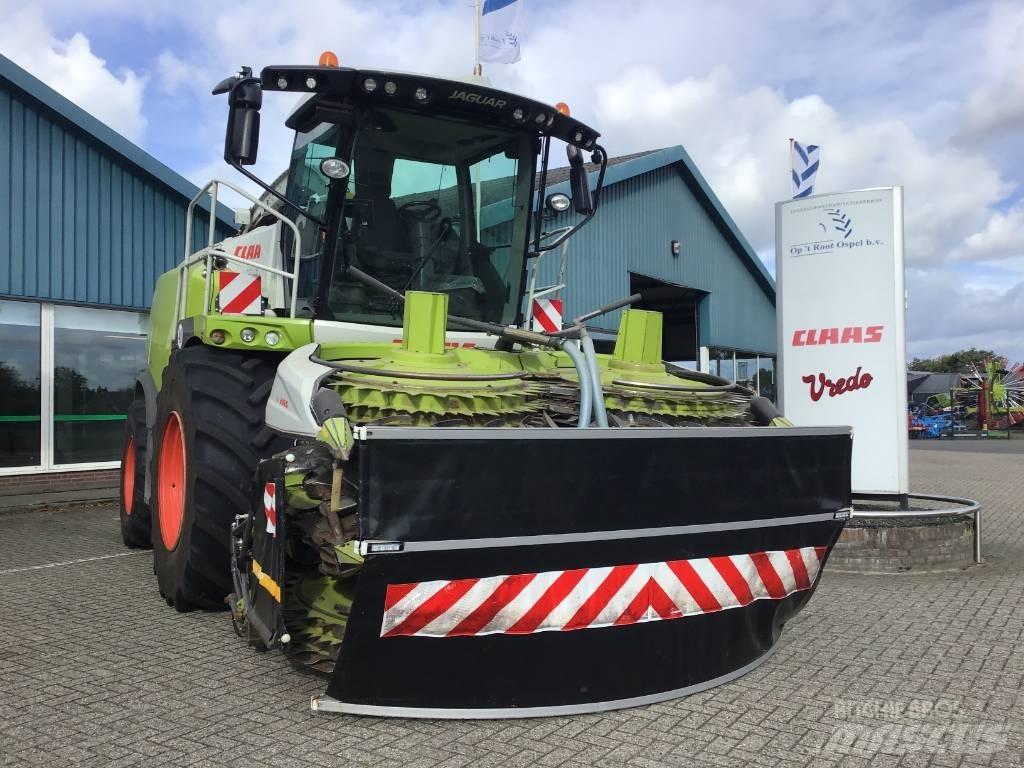 CLAAS Jaguar 960 4WD 联合收割机