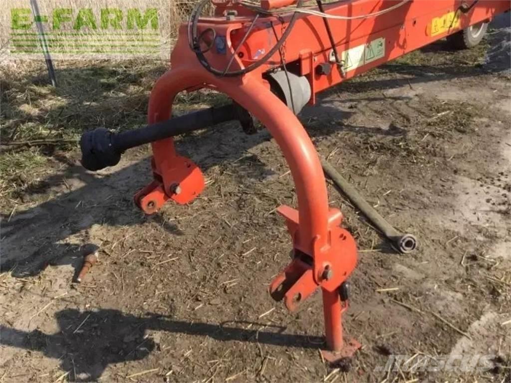 Kuhn ga 7501 料堆整形机