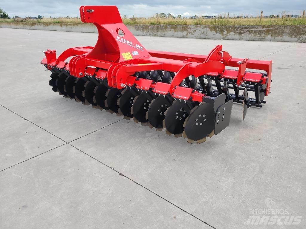 Agro-Mix BT 30 圆盘耙