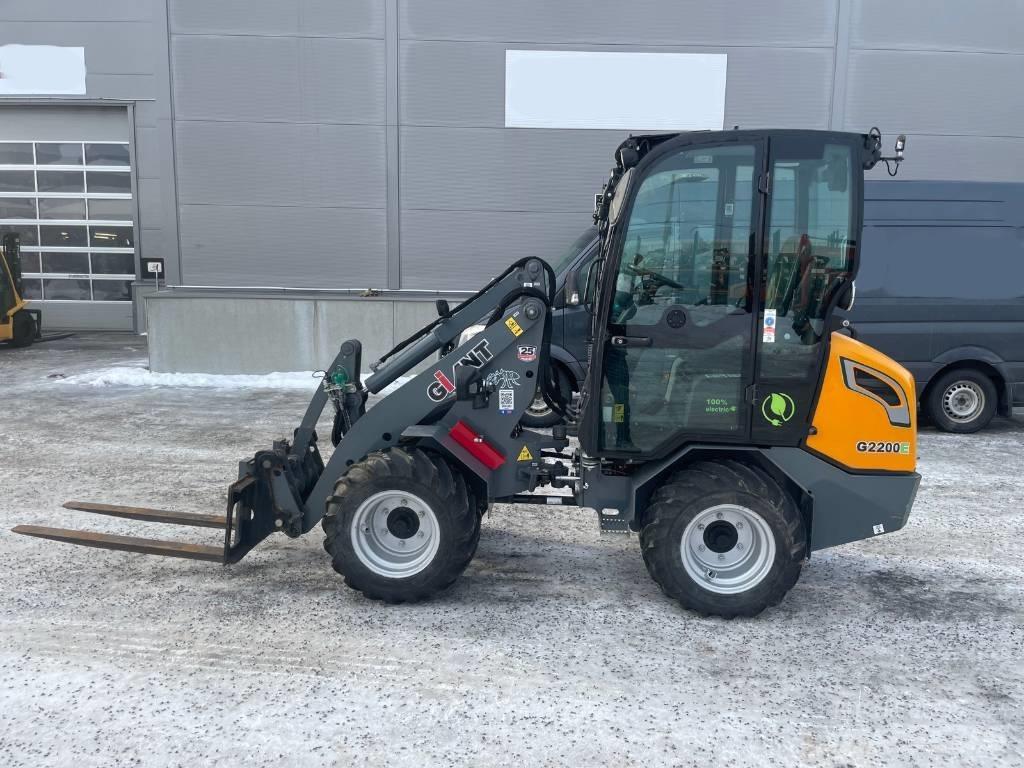 Gigant 2200 E 小型装载机
