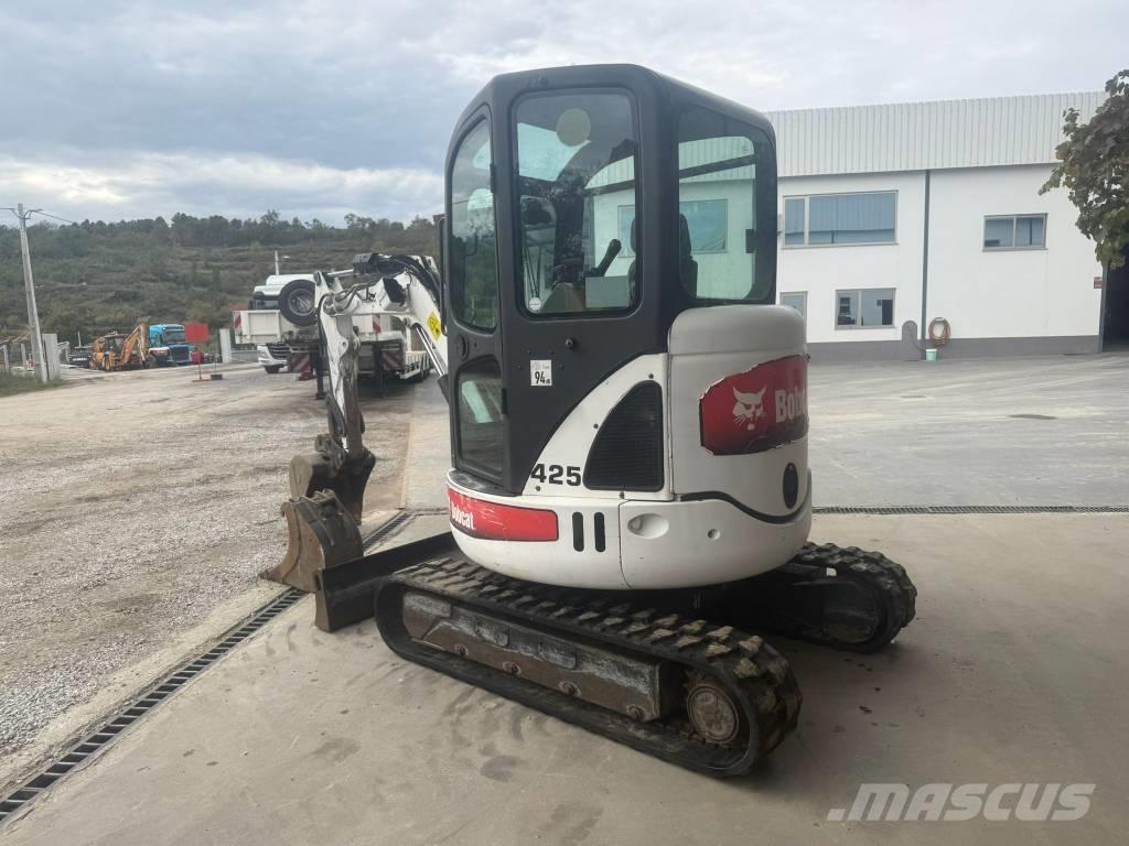 Bobcat 425 小型挖掘机