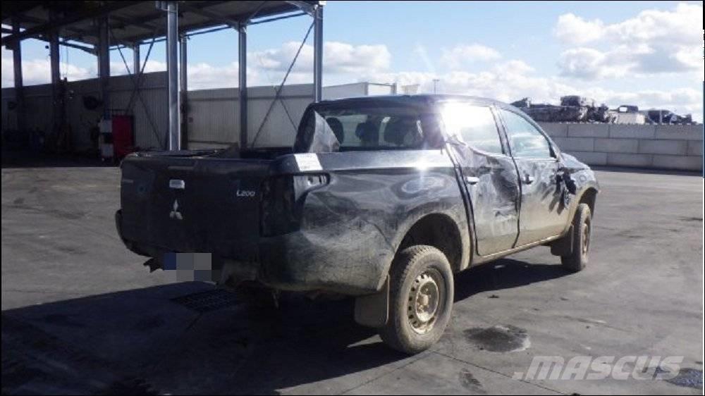 Mitsubishi L 200 4 皮卡车